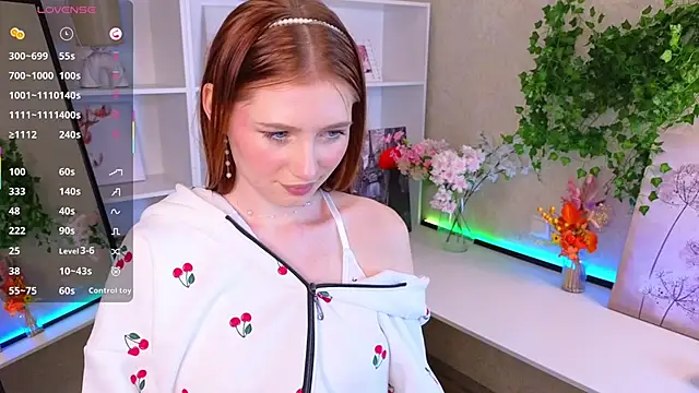 KathrinTith online show from December 2025 10:57:02 AM