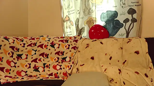 Snapshot of Shadow_Slut chatting on October 2025 08:30:02 PM Shadow Slut online show from October 2025 08:30:02 PM