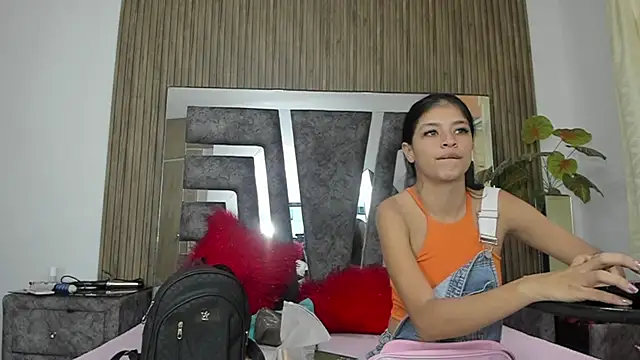 KathalinaPaz online show from October 2025 01:12:01 PM