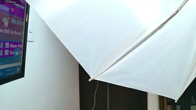 VeraGarnier online show from October 2025 07:25:02 PM