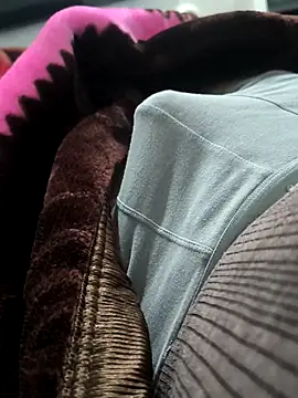 bigdick lickingexpert08 online show from December 2025 04:15:01 PM