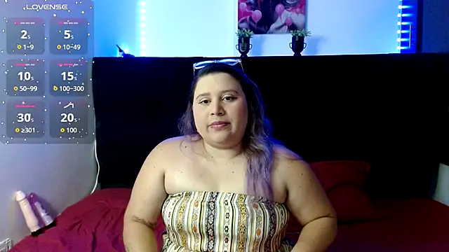 Snapshot of EmmaTower chatting on September 2025 06:57:02 PM EmmaTower online show from September 2025 06:57:02 PM