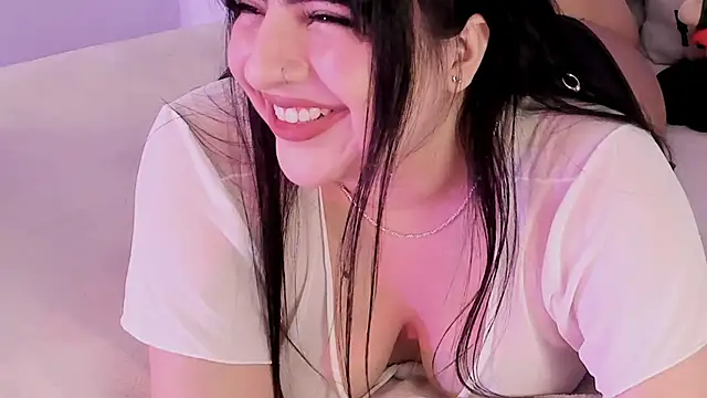 Camila Matinez  online show from December 2025 01:25:02 AM