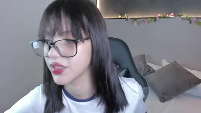 Snapshot of nessnesta chatting on September 2025 07:47:01 PM nessnesta online show from September 2025 07:47:01 PM