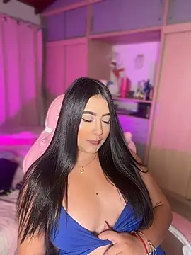 Emiily Moore1 online show from May 2026 12:38:01 AM