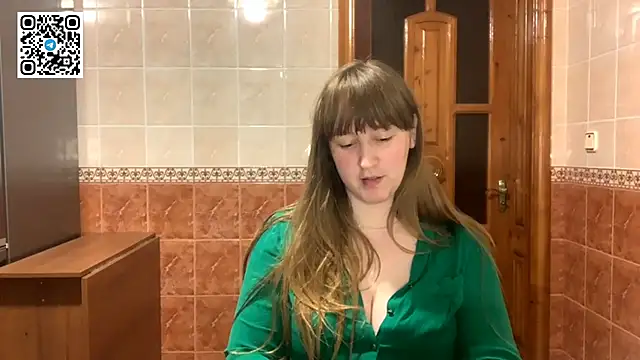 MaroonMoon  online show from November 2025 08:40:01 PM