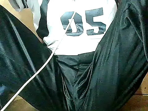 Snapshot of pinay-momm1682 chatting on December 2025 08:41:02 AM pinay-momm1682 online show from December 2025 08:41:02 AM