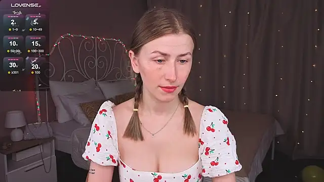 VesperaCeleste online show from October 2025 05:36:02 AM