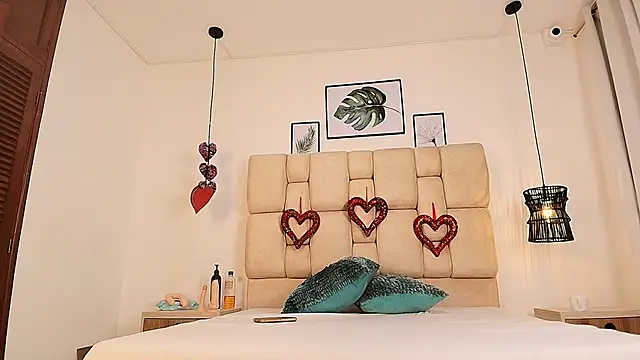 elizawiliamst online show from September 2025 11:58:01 AM