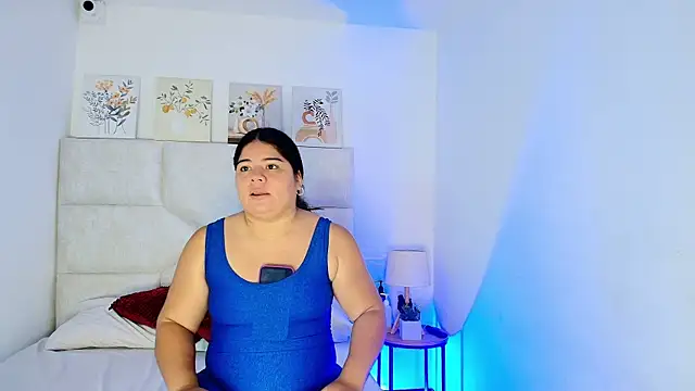 elizawiliamst online show from April 2026 01:17:01 PM