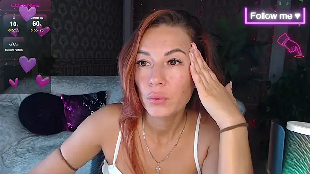 Snapshot of AmiraVelvet chatting on September 2025 05:51:01 AM AmiraVelvet online show from September 2025 05:51:01 AM