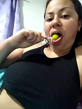 camila-titis online show from May 2026 03:58:02 AM