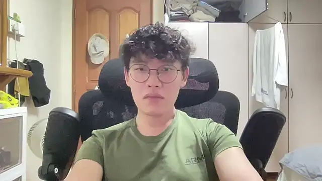 Passionatetwink2 online show from February 2026 10:09:01 AM