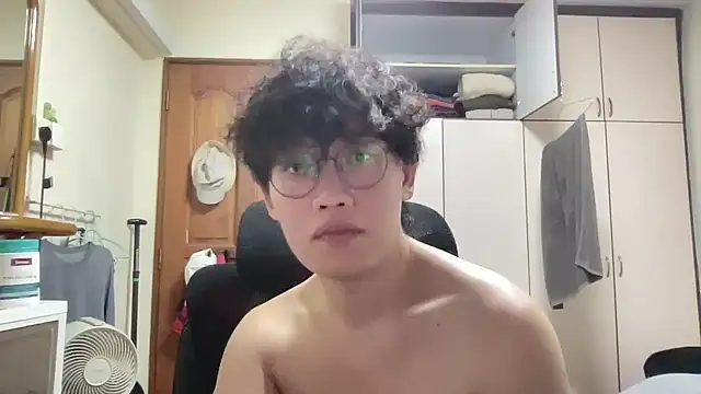 Passionatetwink2 online show from March 2026 02:10:01 PM