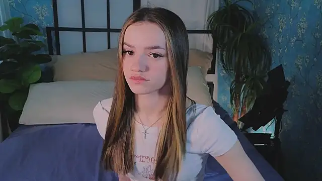 E l i z e  online show from April 2026 05:25:01 AM