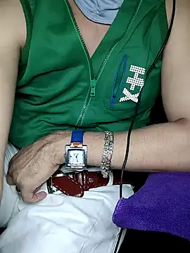 chocolate alone online show from September 2025 06:24:02 PM