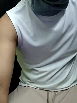 chocolate alone online show from November 2025 07:07:03 AM