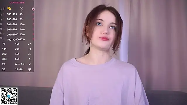 KarinAstol online show from September 2025 04:25:01 AM