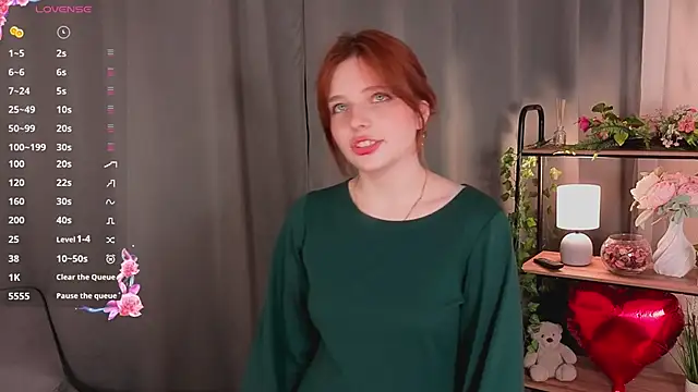 AnnieKim  online show from March 2026 02:44:01 PM