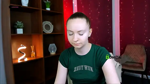 mila glow1 online show from December 2025 06:19:02 AM