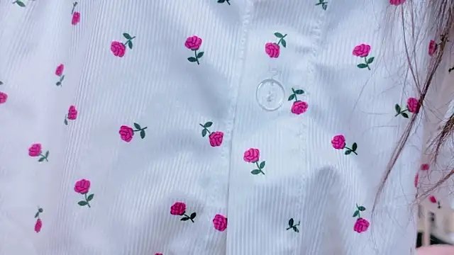 RIRI-style online show from October 2025 02:52:02 PM