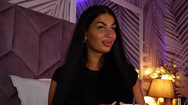 EvaRhea online show from June 2026 02:56:02 AM