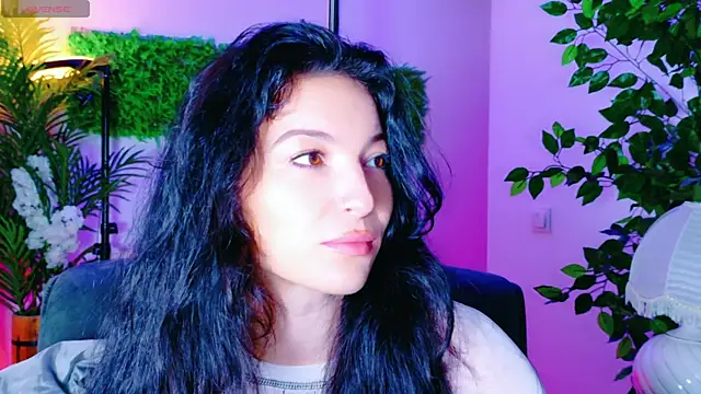 CutenessGirl online show from November 2025 07:41:02 AM