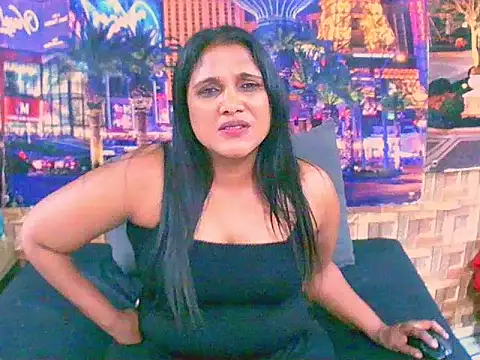 Snapshot of IndianSexyLady4u chatting on October 2025 03:06:02 AM IndianSexyLady4u online show from October 2025 03:06:02 AM