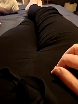 Snapshot of Horny_mummy chatting on November 2025 04:28:02 PM Horny mummy online show from November 2025 04:28:02 PM