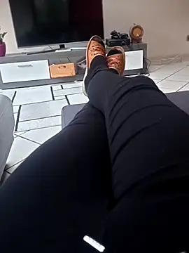 Snapshot of Horny_mummy chatting on November 2025 02:57:02 PM Horny mummy online show from November 2025 02:57:02 PM