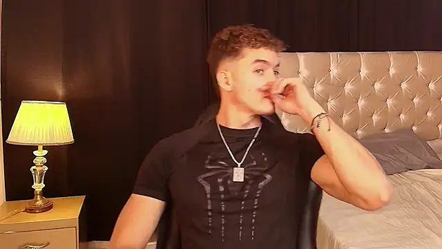 Snapshot of paull_george chatting on February 2026 03:35:02 PM paull george online show from February 2026 03:35:02 PM