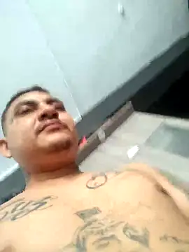 Snapshot of Maratattoo22 chatting on March 2026 01:38:02 PM Maratattoo22 online show from March 2026 01:38:02 PM