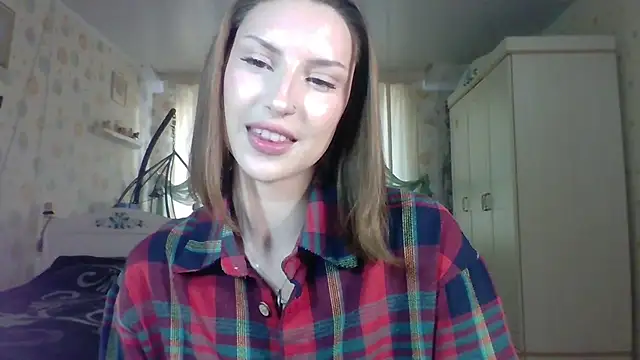 Snapshot of RuxaShade chatting on October 2025 01:18:01 PM RuxaShade online show from October 2025 01:18:01 PM