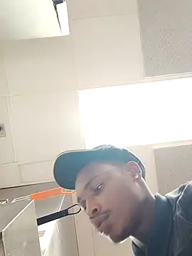 Snapshot of Dropdingo chatting on November 2025 01:40:01 PM Dropdingo online show from November 2025 01:40:01 PM