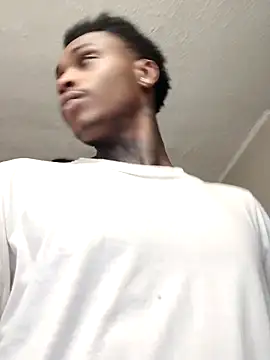 Snapshot of Dropdingo chatting on November 2025 04:07:01 PM Dropdingo online show from November 2025 04:07:01 PM