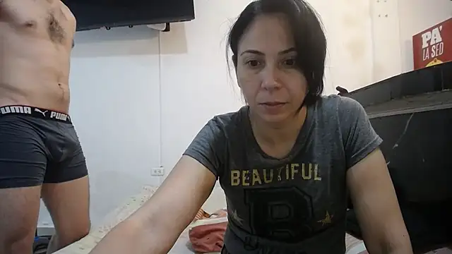 Snapshot of yohacriss chatting on October 2025 07:17:02 AM yohacriss online show from October 2025 07:17:02 AM