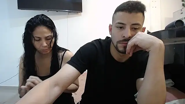 Snapshot of yohacriss chatting on October 2025 07:49:02 PM yohacriss online show from October 2025 07:49:02 PM