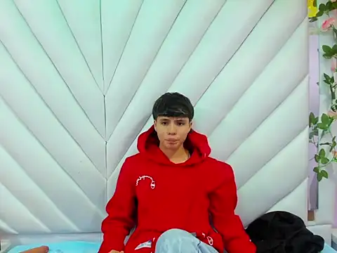 Bruno Cruzz online show from October 2025 02:18:01 AM