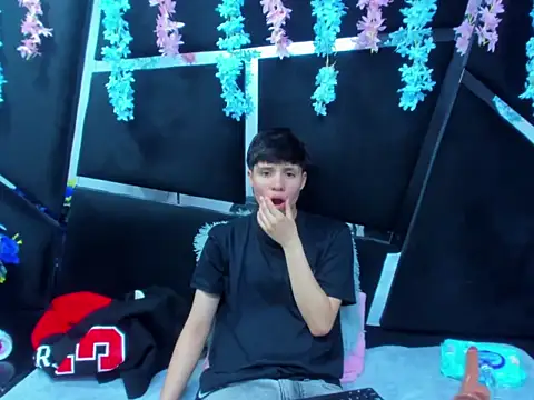 Bruno Cruzz online show from December 2025 02:28:01 AM