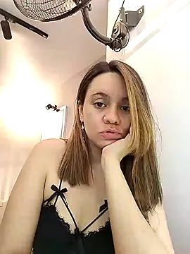 Snapshot of Sky_Junne chatting on October 2025 05:35:02 PM Sky Junne online show from October 2025 05:35:02 PM