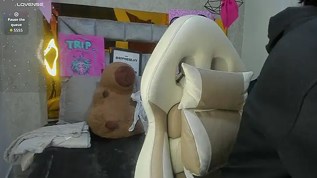 Snapshot of sophiievv chatting on November 2025 08:08:02 PM sophiievv online show from November 2025 08:08:02 PM