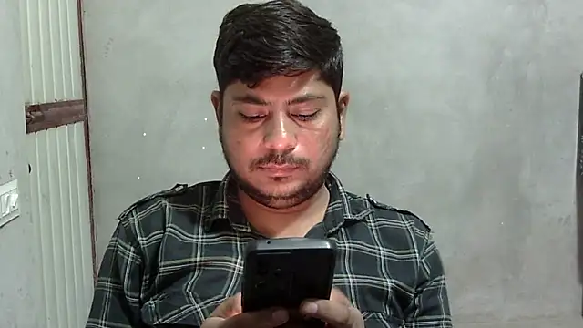 Ajmersingh335512 online show from April 2026 04:52:01 PM