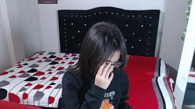 Coraline Playful online show from October 2025 08:20:02 PM