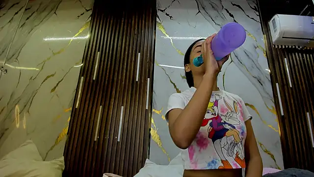 VictoriaDuart online show from October 2025 07:58:02 PM