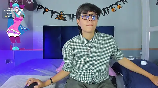 Tsuki Maru online show from October 2025 08:04:02 PM