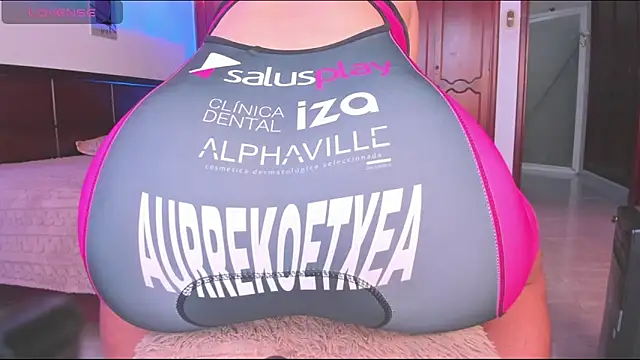 Shantal 777 online show from June 2026 02:01:02 PM