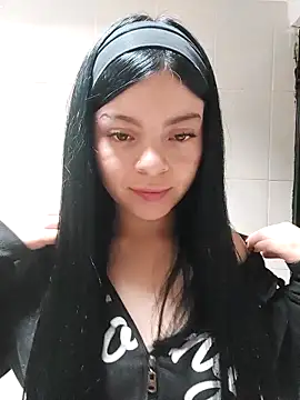 LunaJacobs online show from May 2026 02:24:02 PM