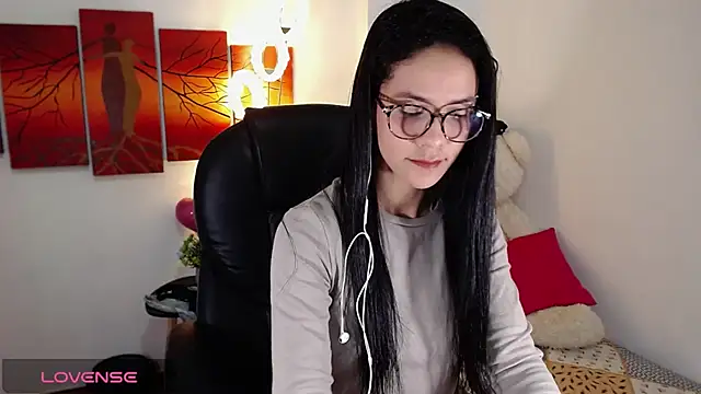 Ashley olivares online show from October 2025 01:53:02 PM