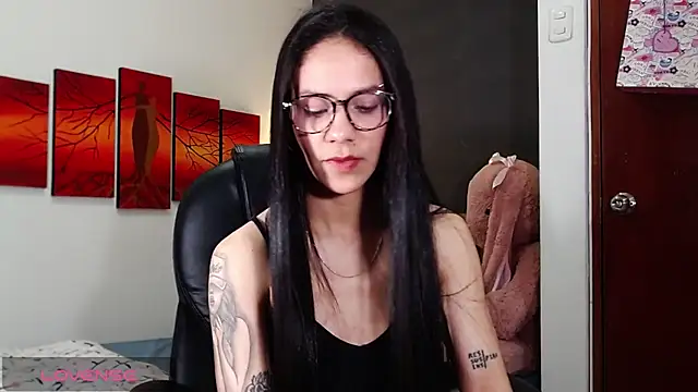 Ashley olivares online show from October 2025 12:58:01 AM