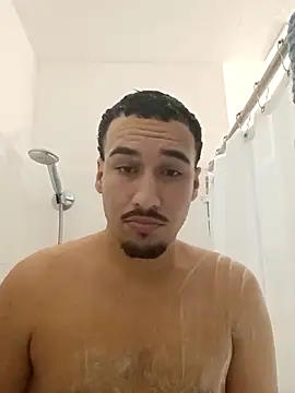 Jadriel23 online show from October 2025 03:37:02 AM